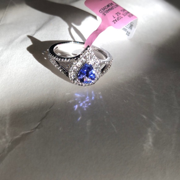 Tanzanite and White Topaz , Sterling Silver Ring 7 - Picture 3 of 6